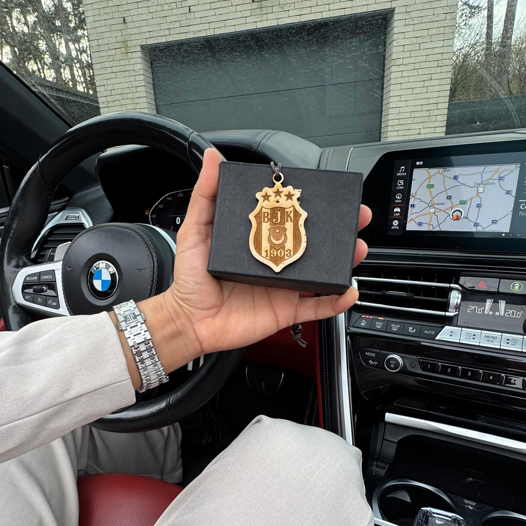 Auto Anhänger Besiktas