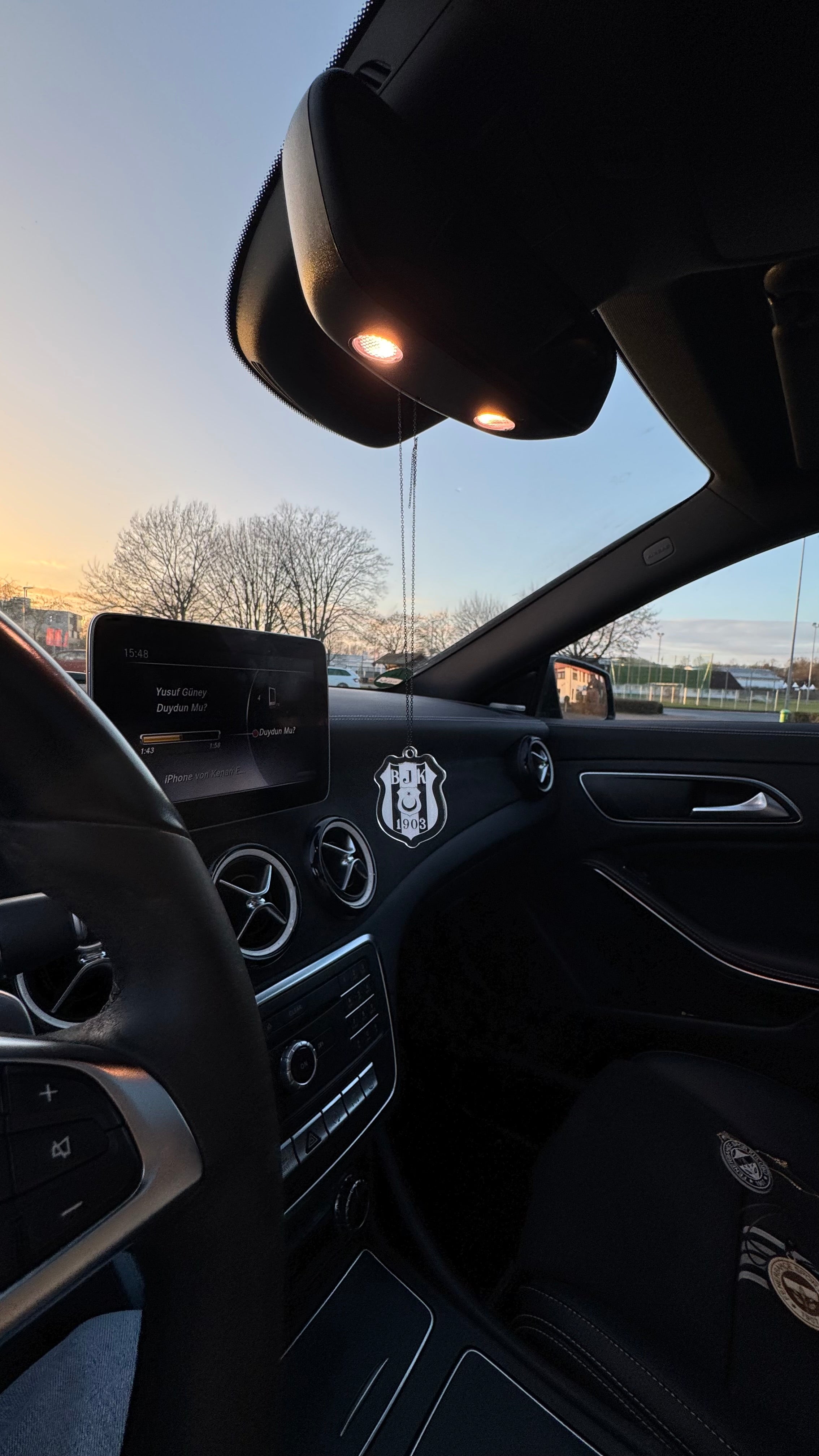 Auto Anhänger Acryl Mannschaften