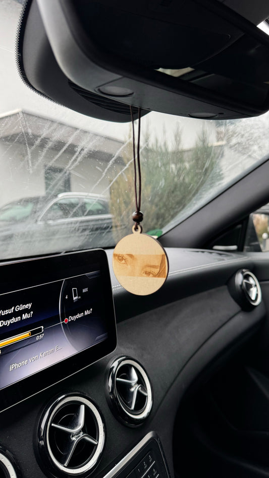 Auto Anhänger mit Augen