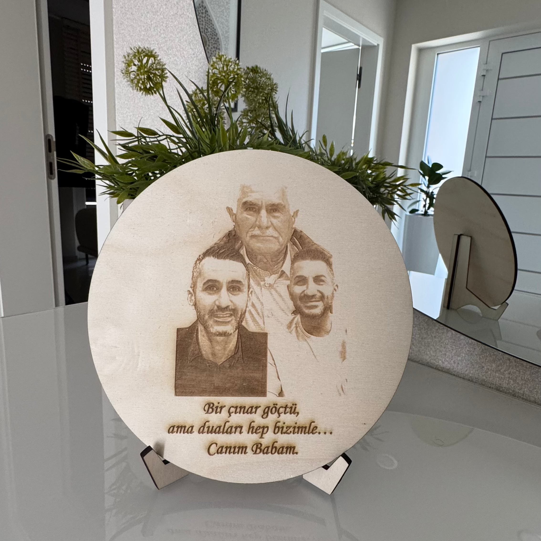 Tableau en bois avec support
